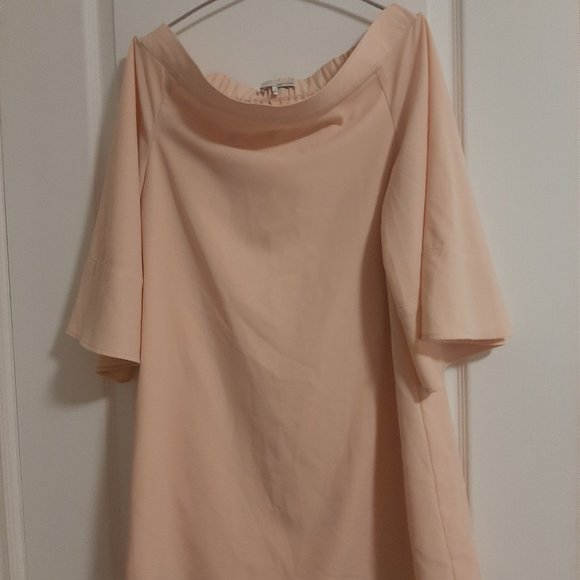Oak & fort off the shoulder Peach dress. Size Small. - Picture 3 of 5